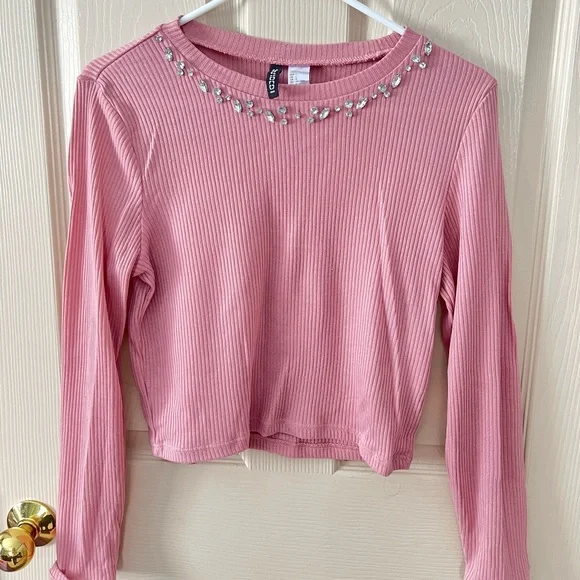 Cute Spring Tops - Picture 3 of 7